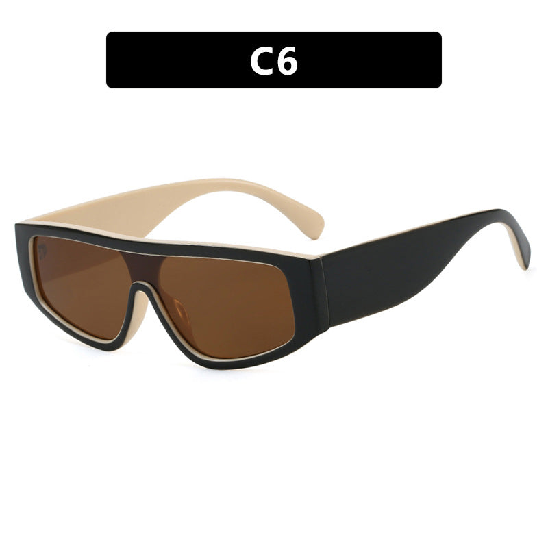 Damen moteriktig sports solbrille med innovativt design og bred ramme Skanto