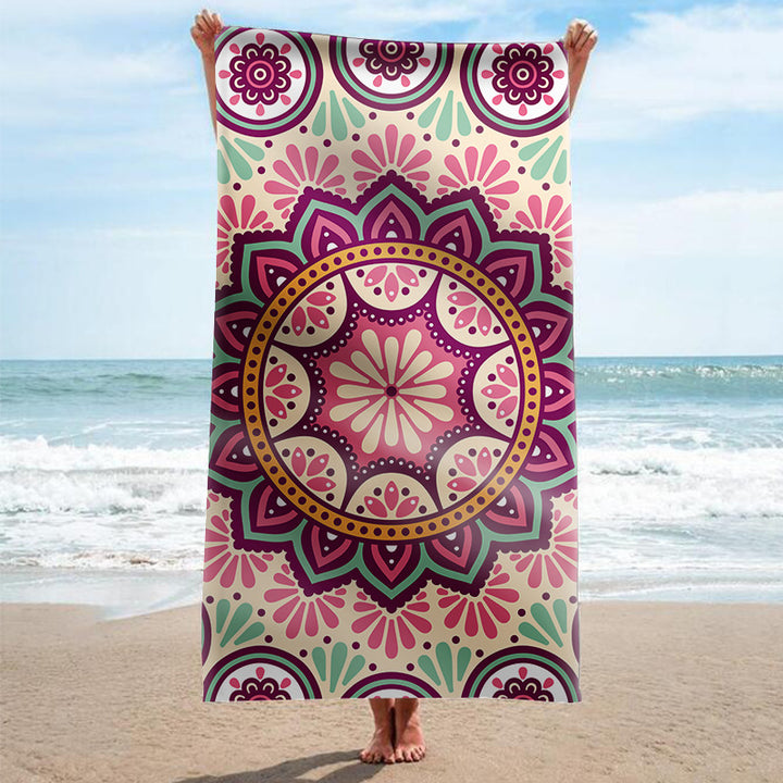Strandhåndkle med kunstferdig mandala-design Skanto