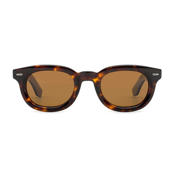 Dame retro-inspirert solbrille med bredt skilpadde-ramme og harmoniske glass Skanto