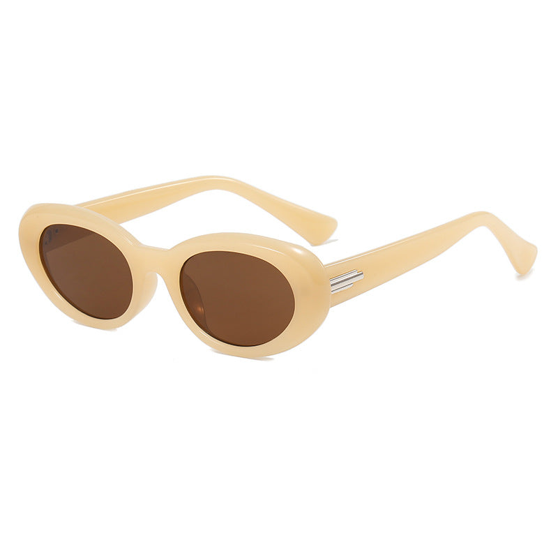 Dame elegant ovalformet solbrille med høykvalitets glass Skanto