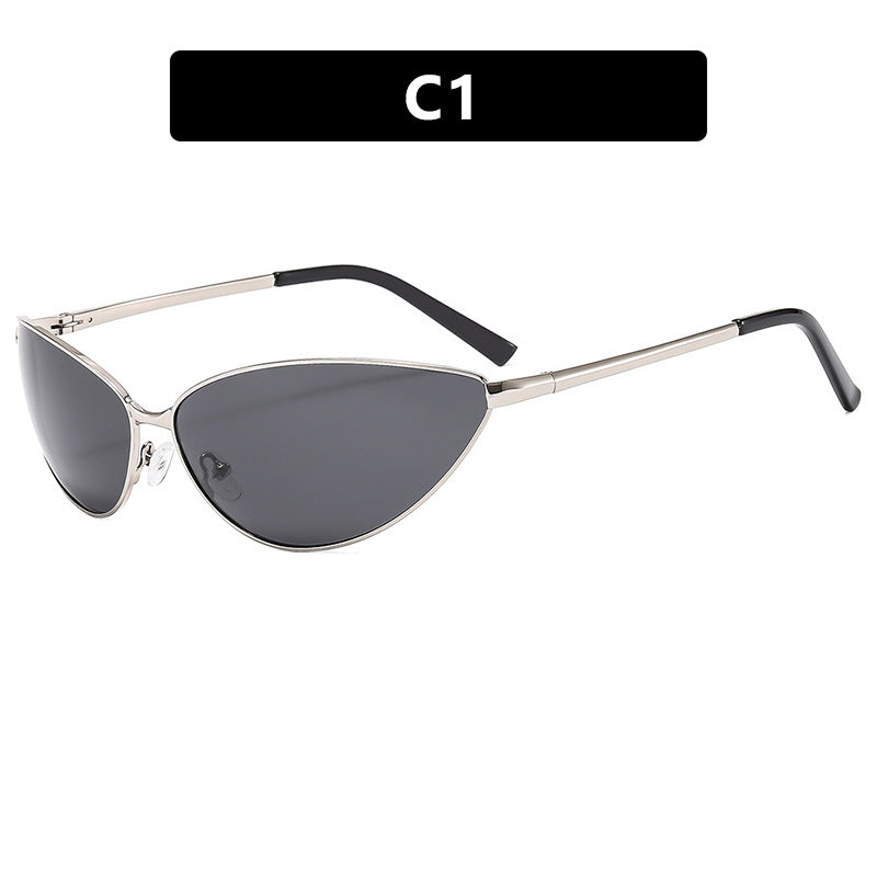 Damer Cat-Eye solbriller med moderne metallramme Skanto