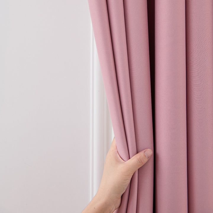 Soft Touch Blackout Gardiner Skanto