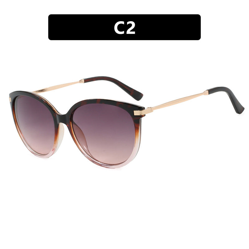 Dame solbriller i trendy Cat-Eye design med lett ramme og UV-beskyttelse Skanto