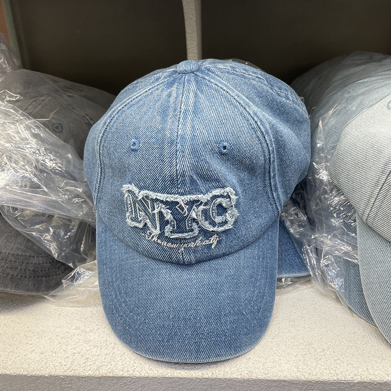 Unisex Slittet Denim Caps med NYC Broderi Skanto