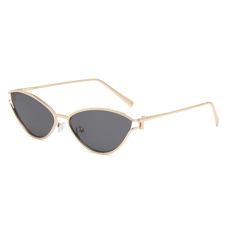 Dame Cat-Eye solbriller med elegant metallramme og UV-beskyttelse Skanto