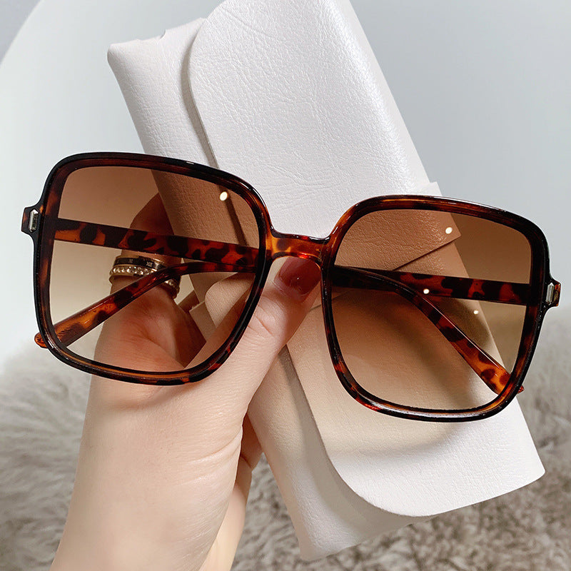 Dame Oversized Solbriller med UV-Beskyttelse og Elegant Design Skanto