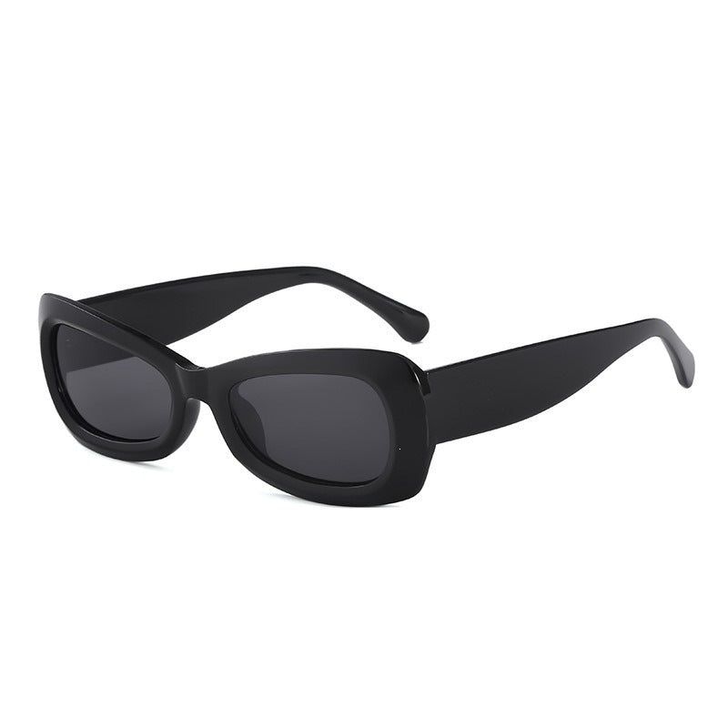 Dame moter Cat-Eye solbriller med beskyttende UV-filter og elegant design Skanto