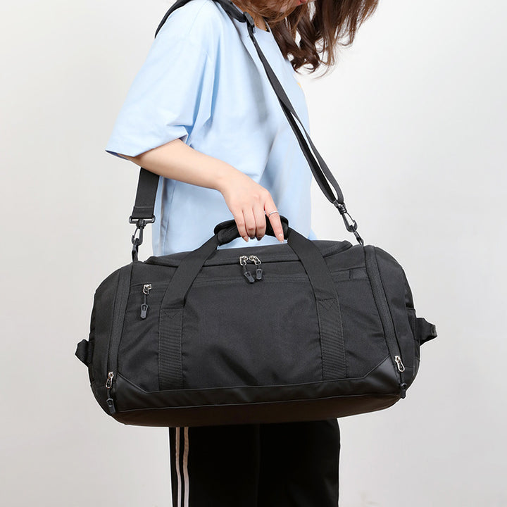 Sportlig multifunksjons duffelbag med romslige lommer og stabile bærehåndtak Skanto