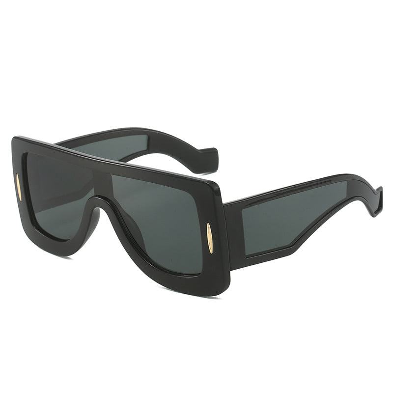 Damer futuristiske oversized solbriller Skanto