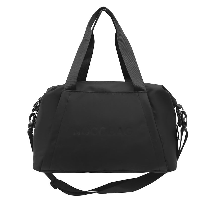 Sportslig Duffelbag Med Slitesterkt Material Og Allsidig Innvendig Plass Skanto