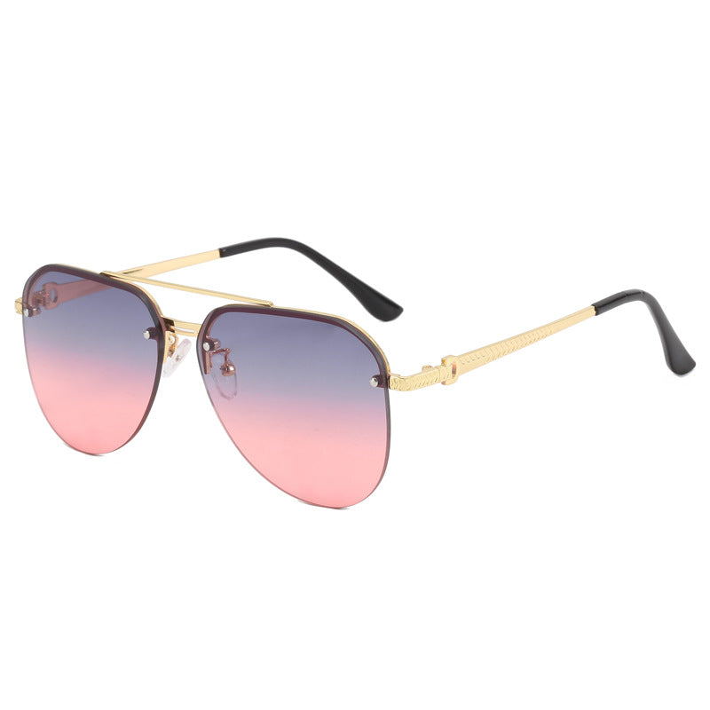 Damer elegant pilot solbrille med høy UV-beskyttelse og stilfull ramme Skanto