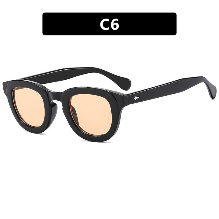 Dame stilige Cat-Eye solbriller med elegant ramme og polariserte linser Skanto