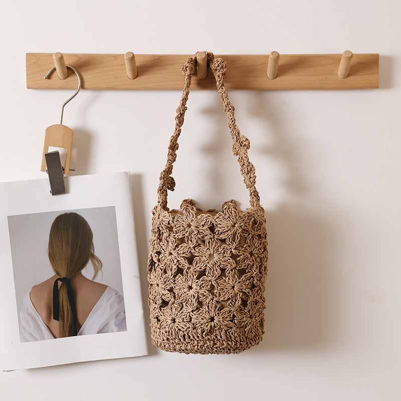 Håndlaget makramee-veske i blomsterdesign Skanto