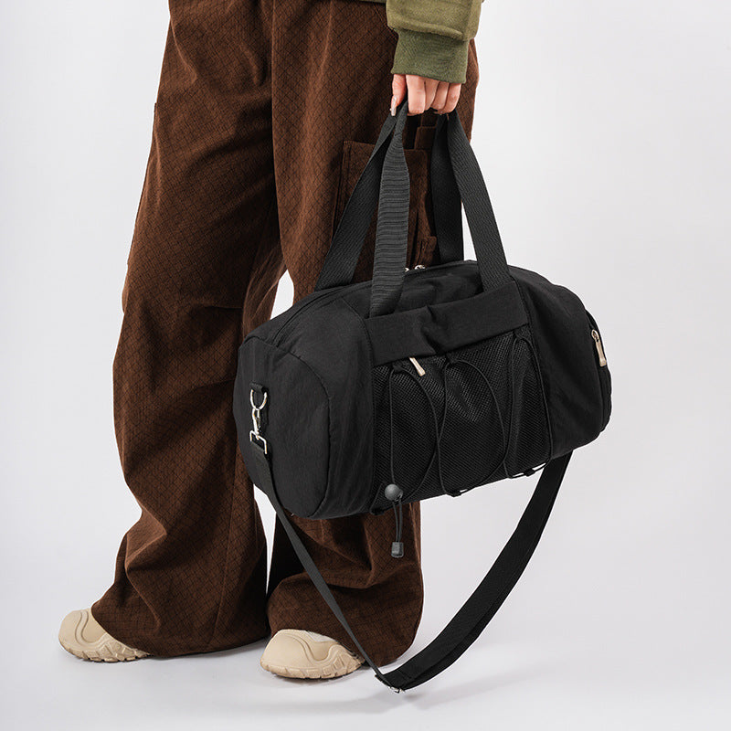 Sporty gymnastikk veske med innovativt romdesign Skanto