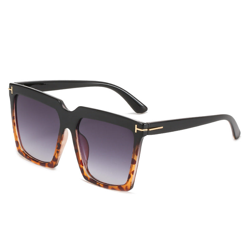 Dame oversized firkantet solbrille med luksuriøse aksenter Skanto