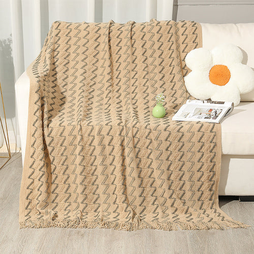 Kvinnens dekorative zigzag strikket teppe Skanto