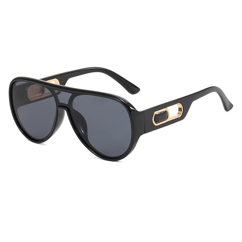 Dame Elegant Oversized-solbriller med designer-detaljer Skanto