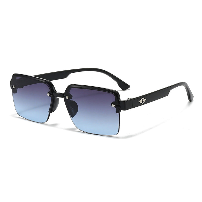 Dame moteriktig kvadratisk solbrille med polariserende glass Skanto