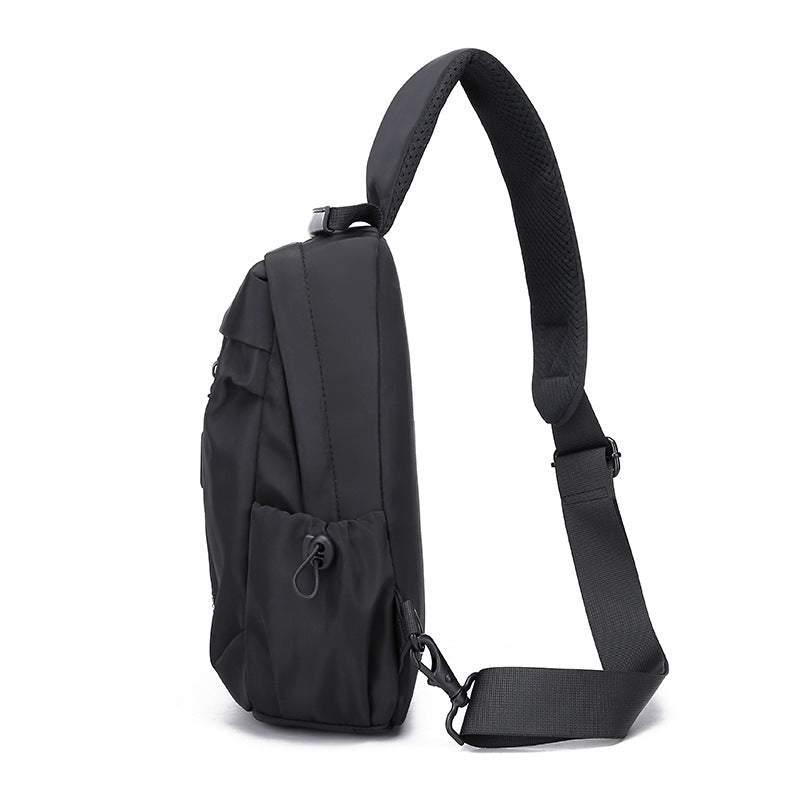 Sling-veske med multifunksjonelt design Skanto