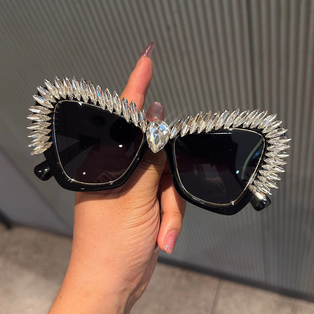 Damer ekstravagant Cat-Eye-solbrille med glitrende krystallspisser Skanto