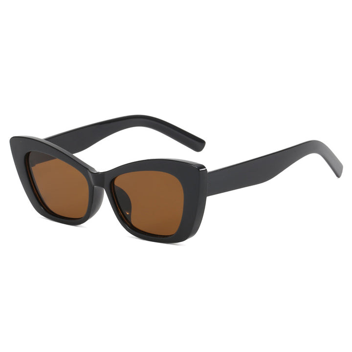 Damer Cat-Eye solbriller med stilige elementer Skanto