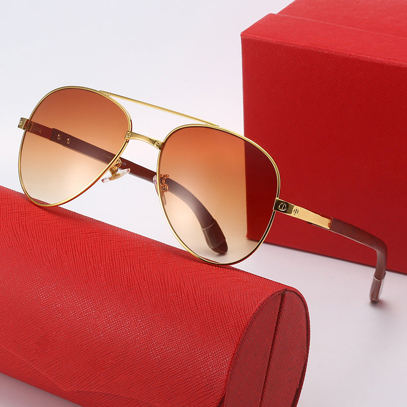 Dame elegant pilot solbrille med fin metallramme og UV-beskyttelse Skanto