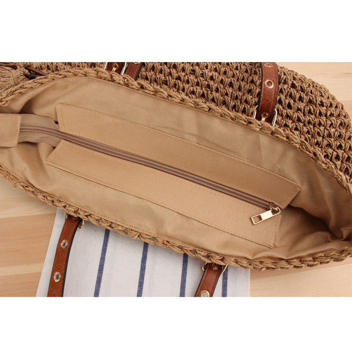 Elegant Beach Bag Made of Handmade Natural Material with Leather Accents Skanto