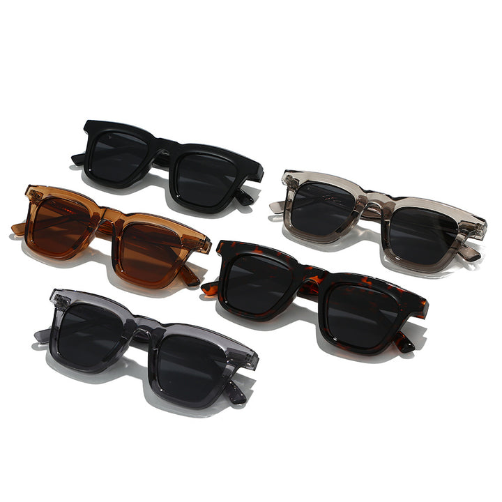 Dame Modisk solbrille i moderne firkantet design med høy UV-beskyttelse Skanto