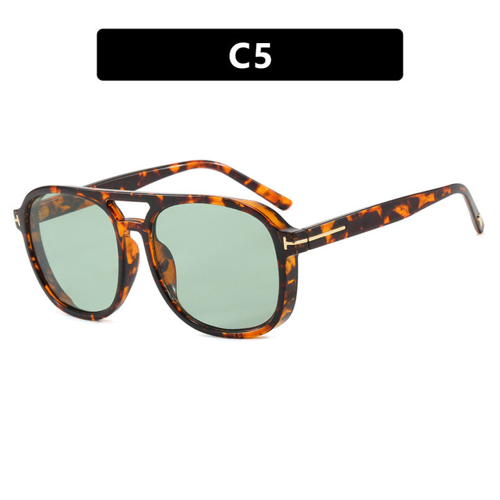 Dame kvadratisk solbrille med luksuriøs plastramme og speilglass Skanto