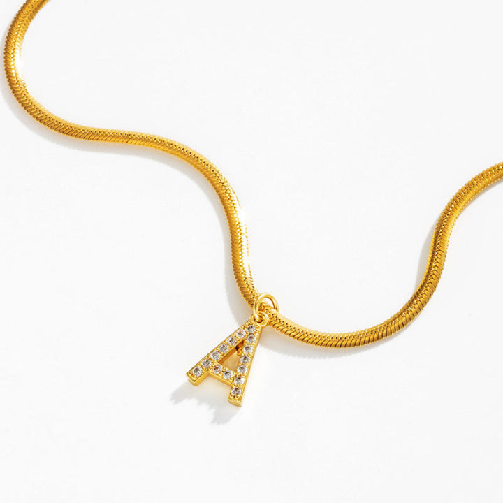 Skanto | Delikat Diamant Bokstav Initial Herringbone Halskjede