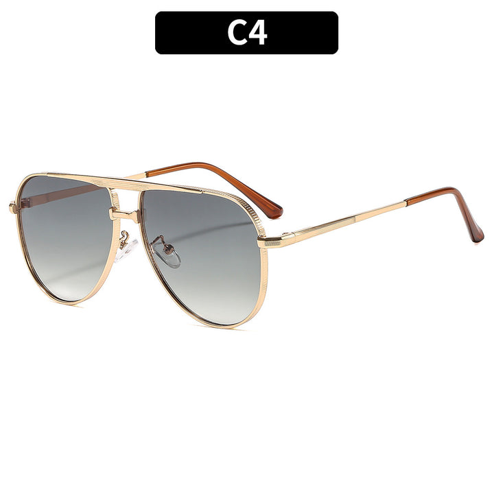 Dame solbrille i elegant pilotdesign Skanto
