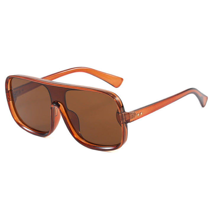 Dame moteriktig Shield-solbrille med innovativ design Skanto