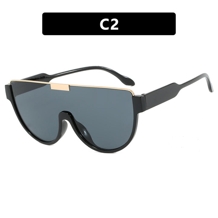 Dame Motebærende Oversized Solbrille Skanto