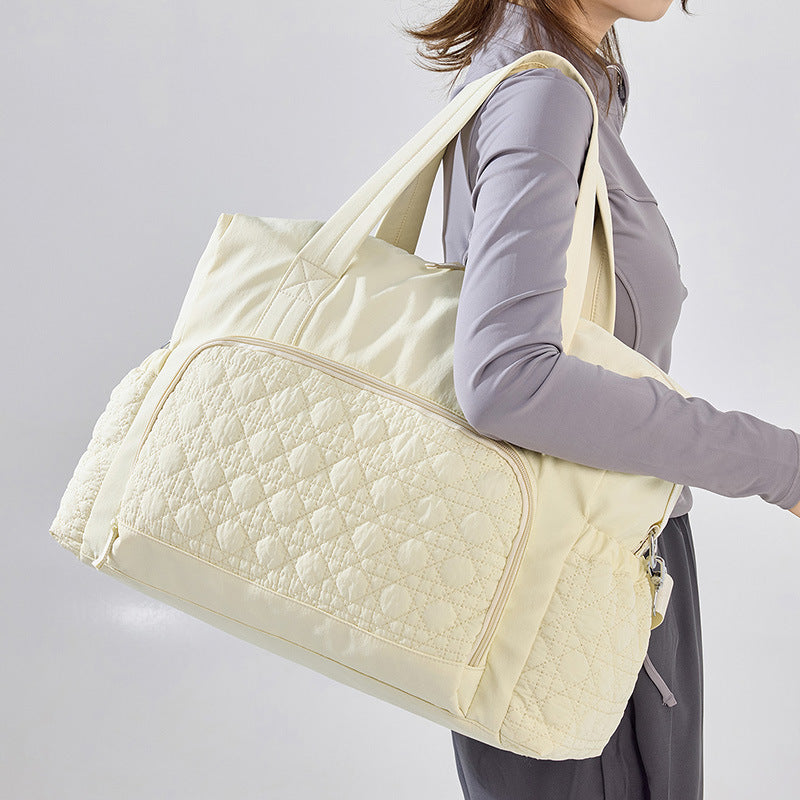 Sporty reiseveske med innovativt romdesign Skanto