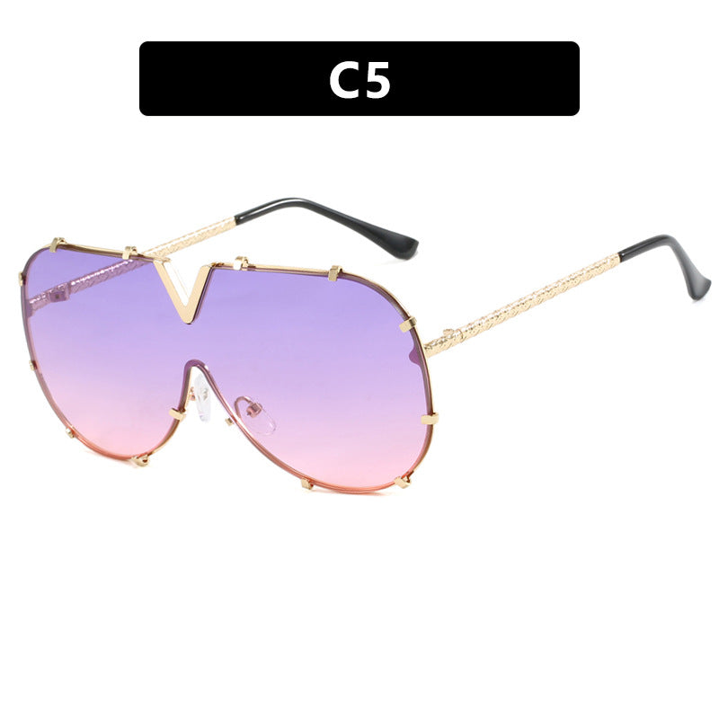 Dame oversized vernebrille i futuristisk design Skanto