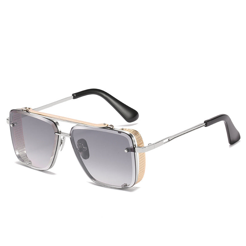 Dame moteriktig solbrille med unikt design og høykvalitets ramme Skanto