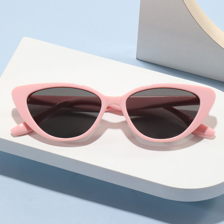 Dame moderne Cat-Eye solbrille med UV-beskyttelse og edel ramme Skanto