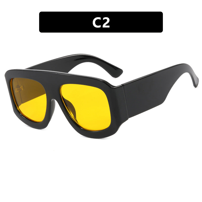Dame fashion oversized solbriller med bred ramme og beskyttende UV-filter Skanto