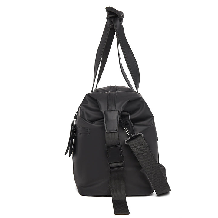 Sporty multibag with robust and water-repellent design Skanto
