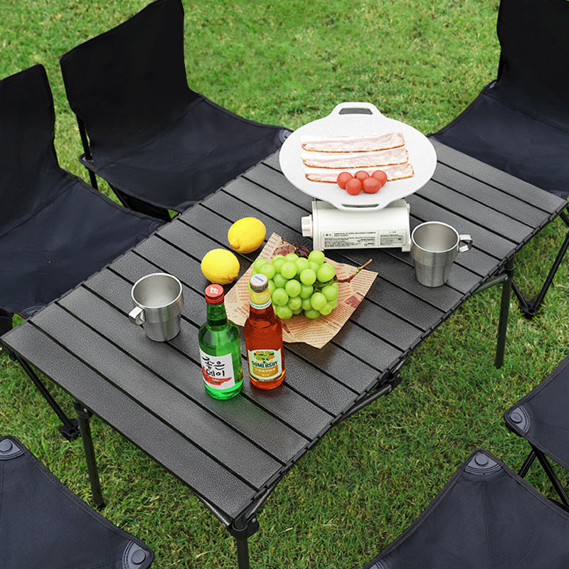 Sammenleggbar campingbord med stabil treoverflate Skanto