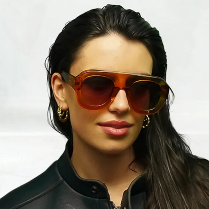 Damer oversized solbrille med moderne design og UV-beskyttelse Skanto