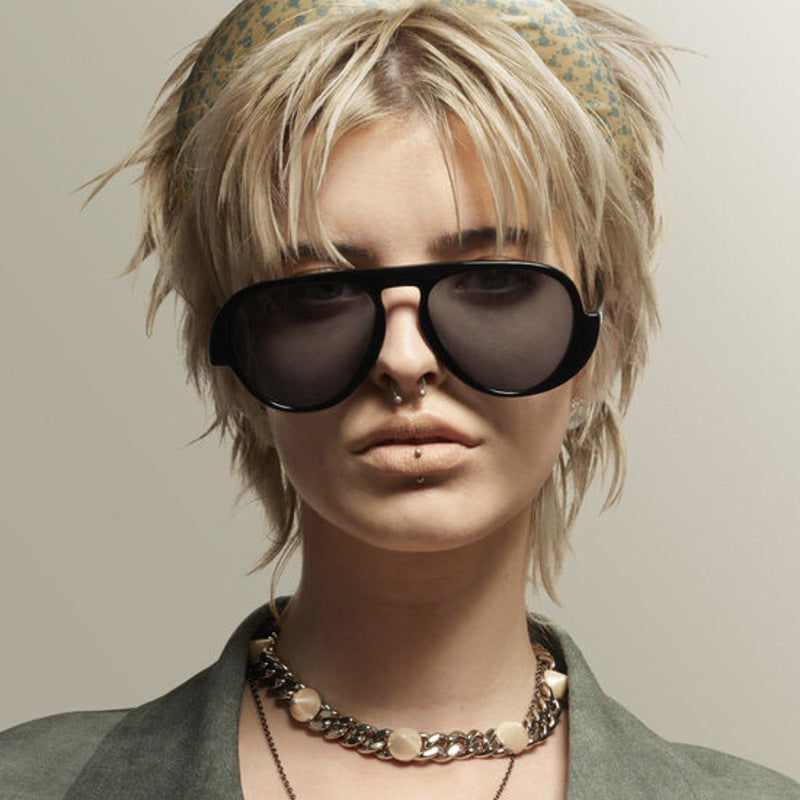 Dame solbrille med unikt retro-ramme og UV-beskyttelse Skanto