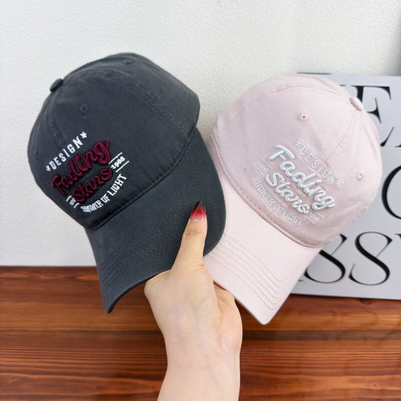 Kvinnebrodert caps med inspirerende design Skanto