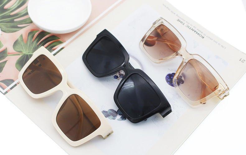 Dame trendy firkantet solbrille med høyverdig UV-beskytter teknologi Skanto