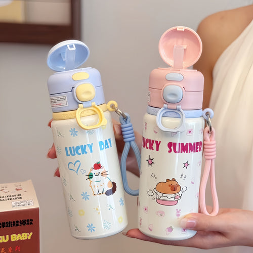 Isolert drikkeflaske med friskt jordbærmotiv Skanto