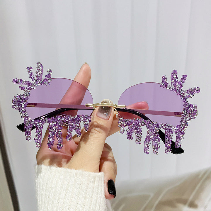 Dame Ekstravagant solbrille med glitrende strassdekorasjoner Skanto
