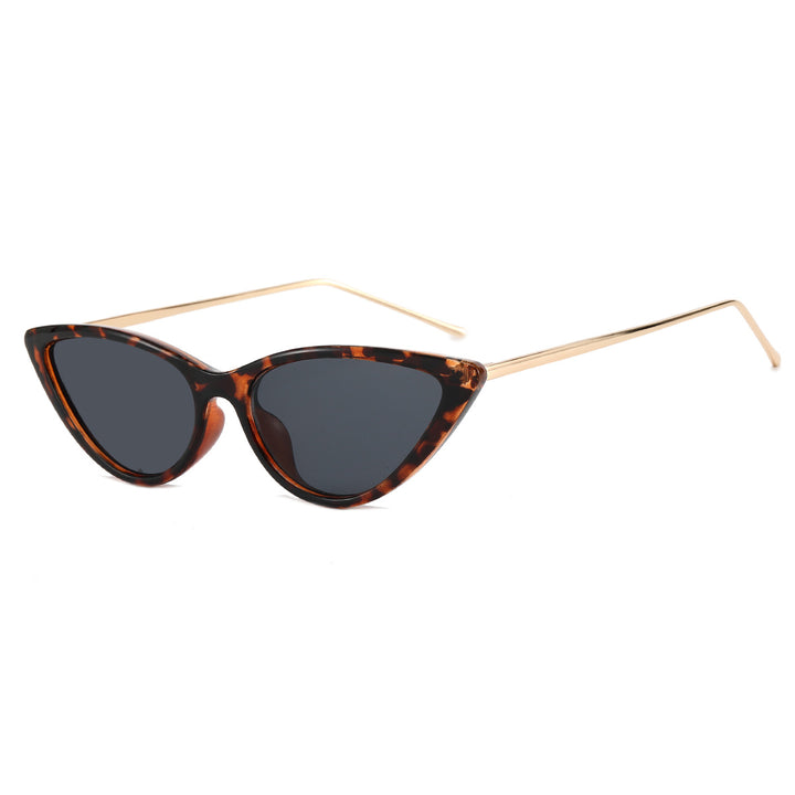Dame Cat-Eye solbriller med moderne ramme og UV-beskyttelse Skanto