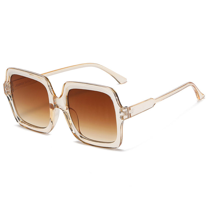 Dame moteriktig kvadratisk solbrille med speilende glass Skanto