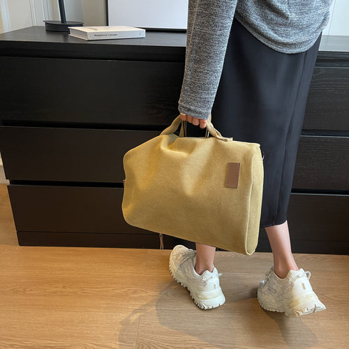 Multifunksjonell fritidsveske med strukturert design Skanto