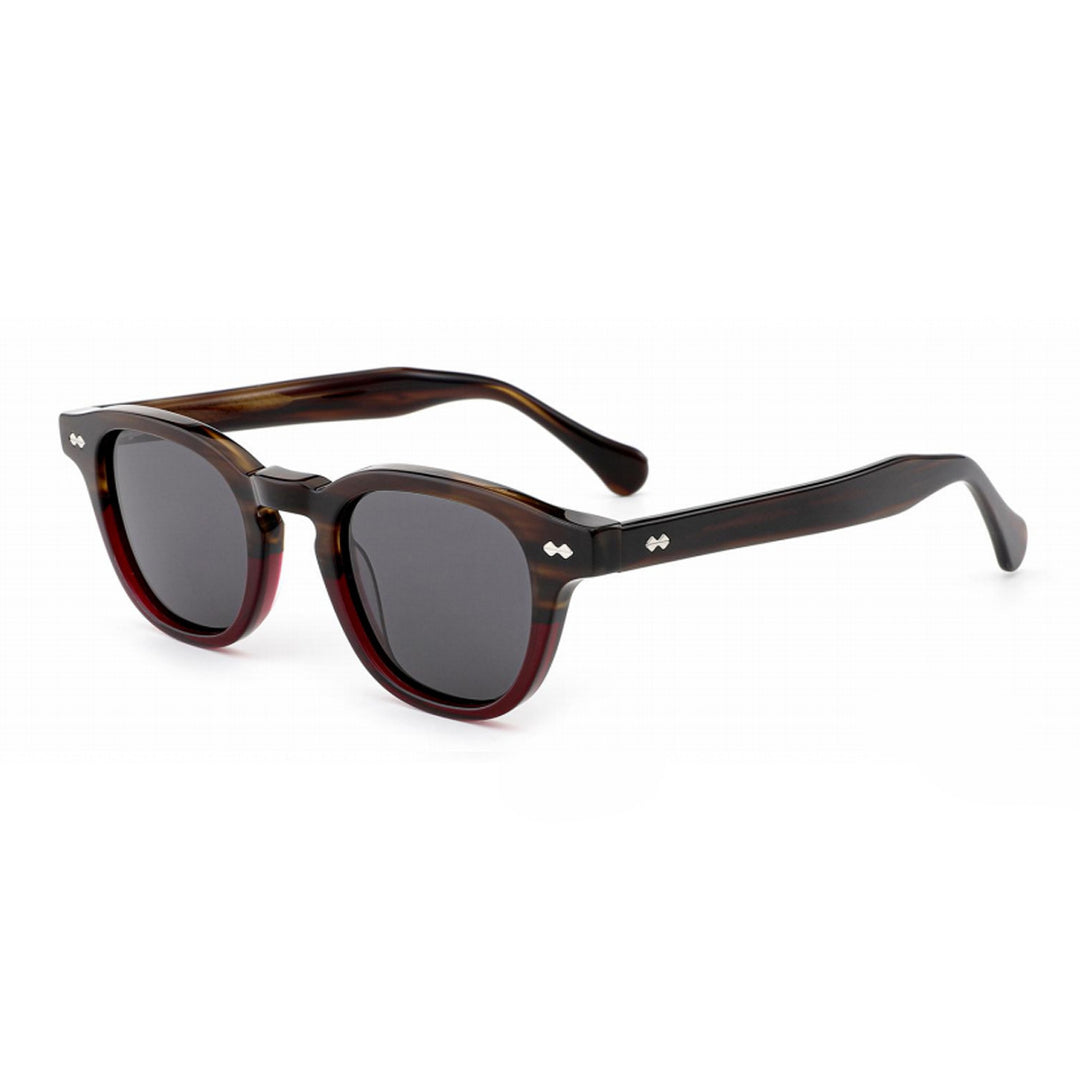 Dame solbrille i tidløs, moderne design med robust ramme Skanto